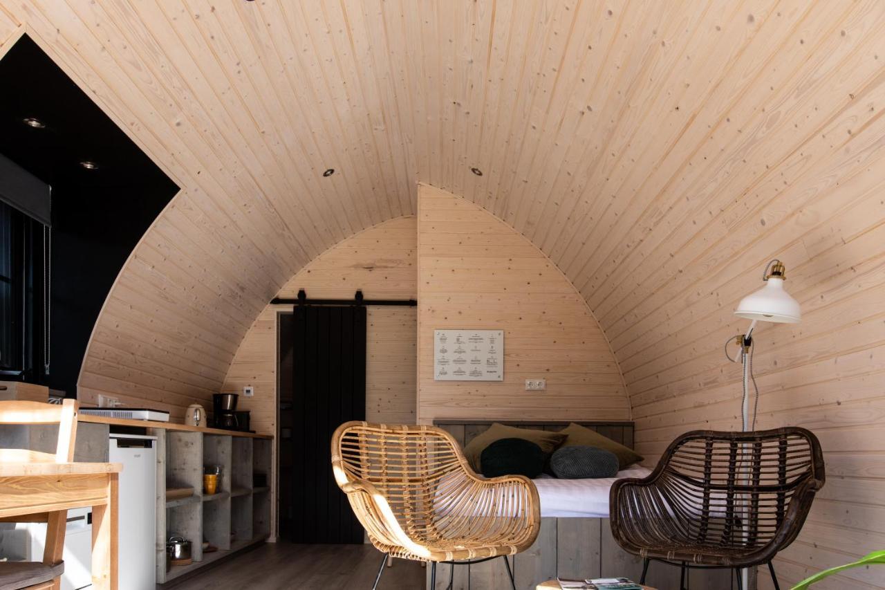 Pod Huisje Met Hottub 도쿰 외부 사진